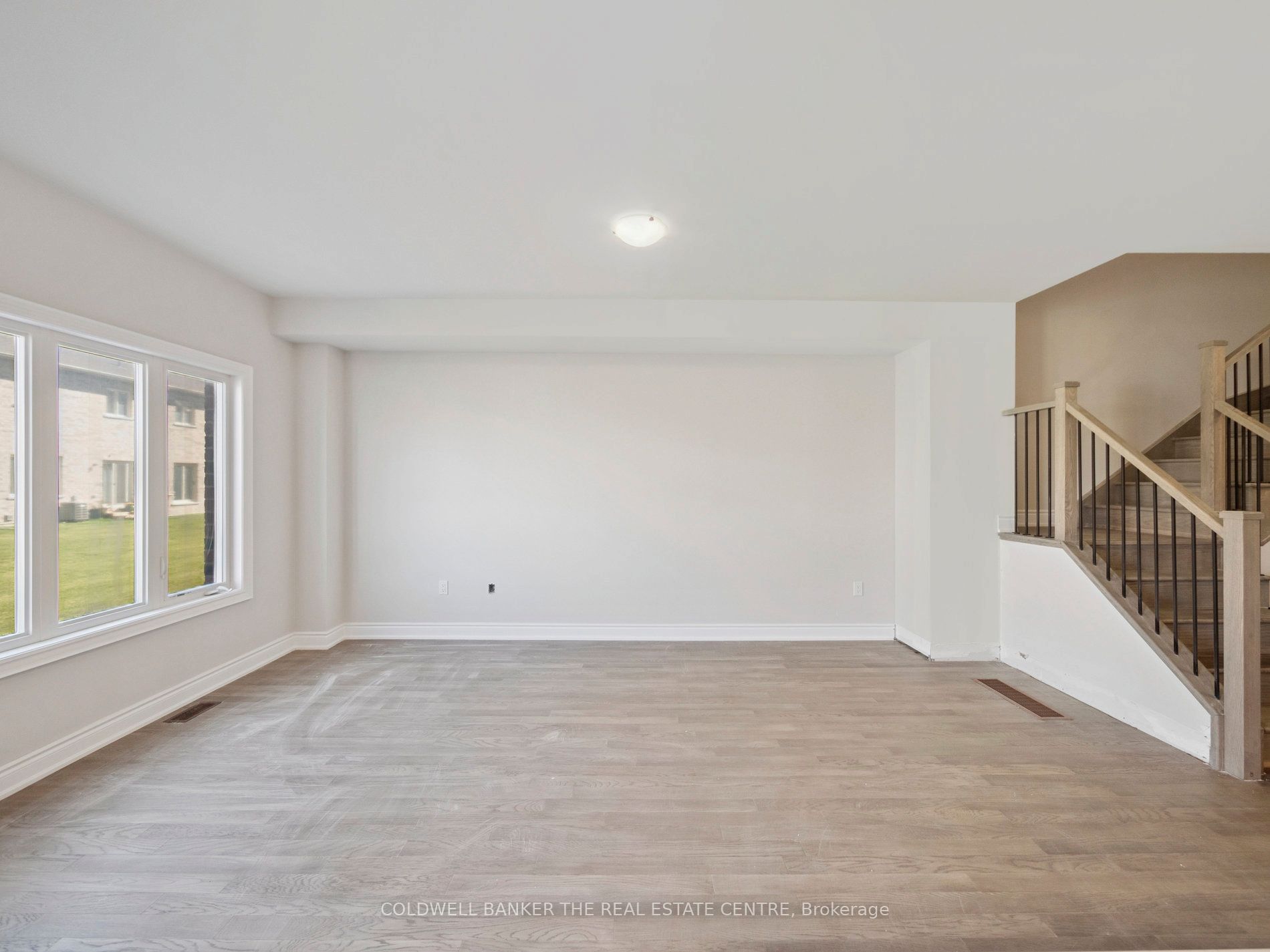 13 Hildred Cushing Way Property Photo 12