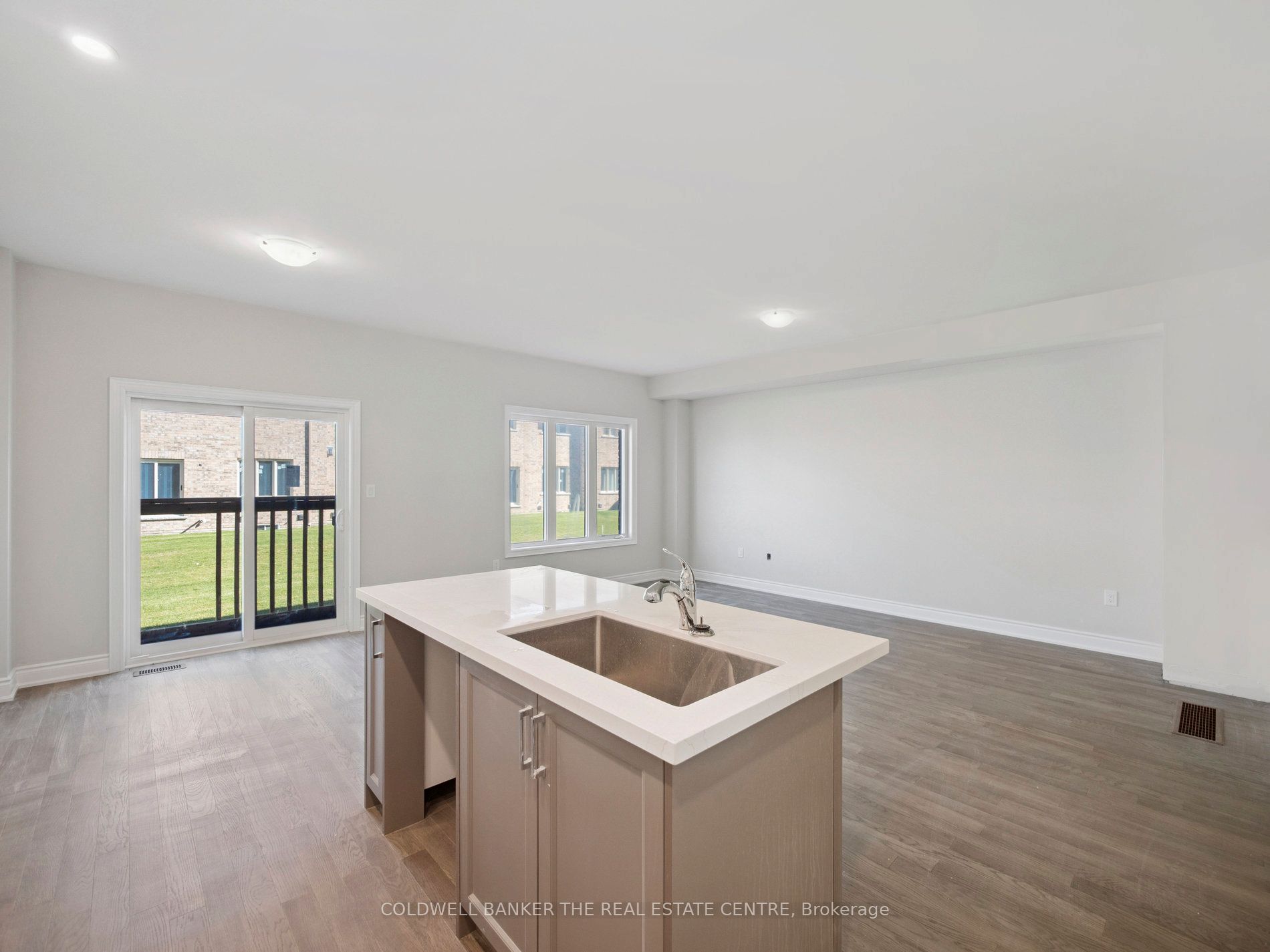 13 Hildred Cushing Way Property Photo 15