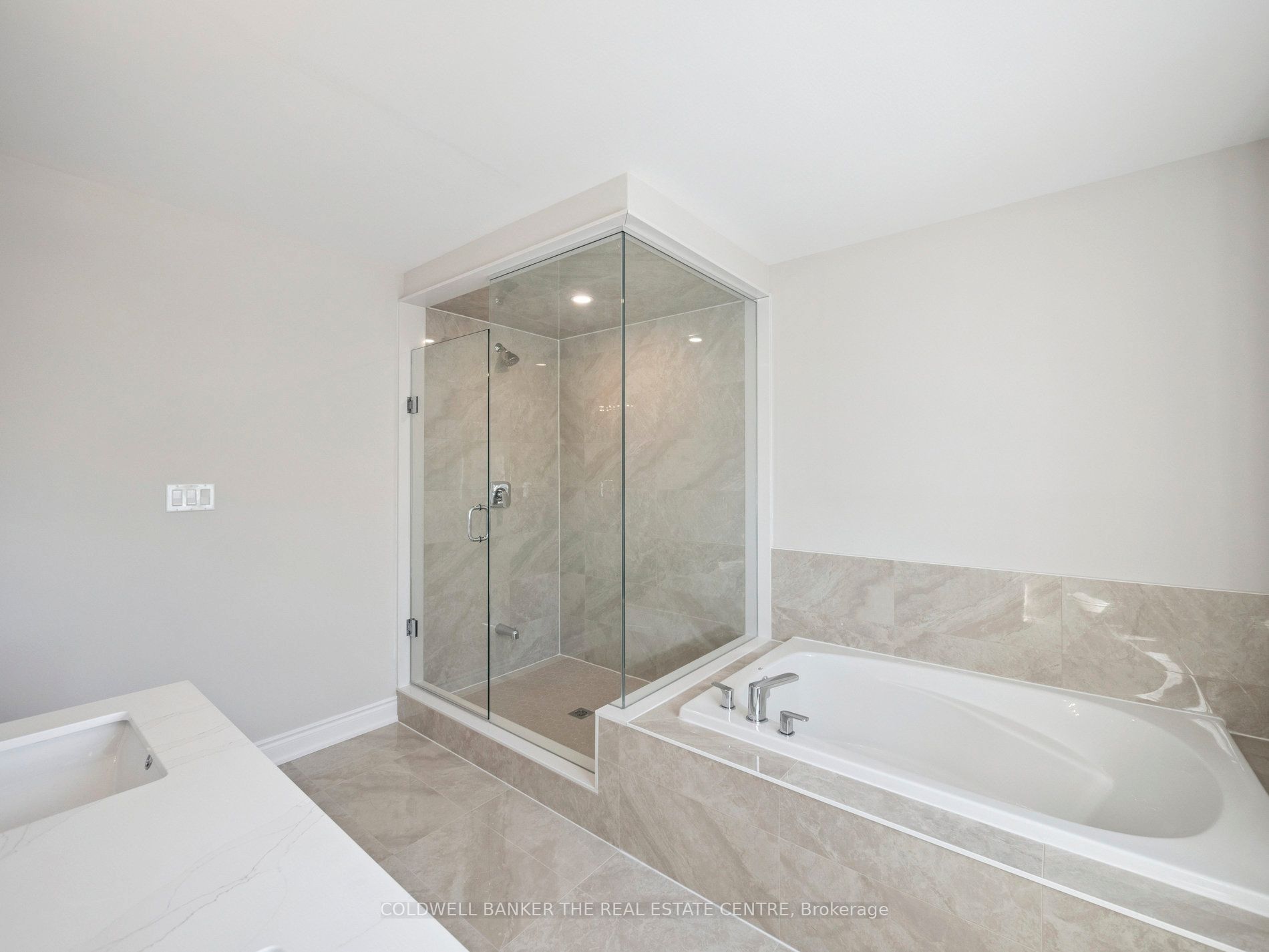 13 Hildred Cushing Way Property Photo 22