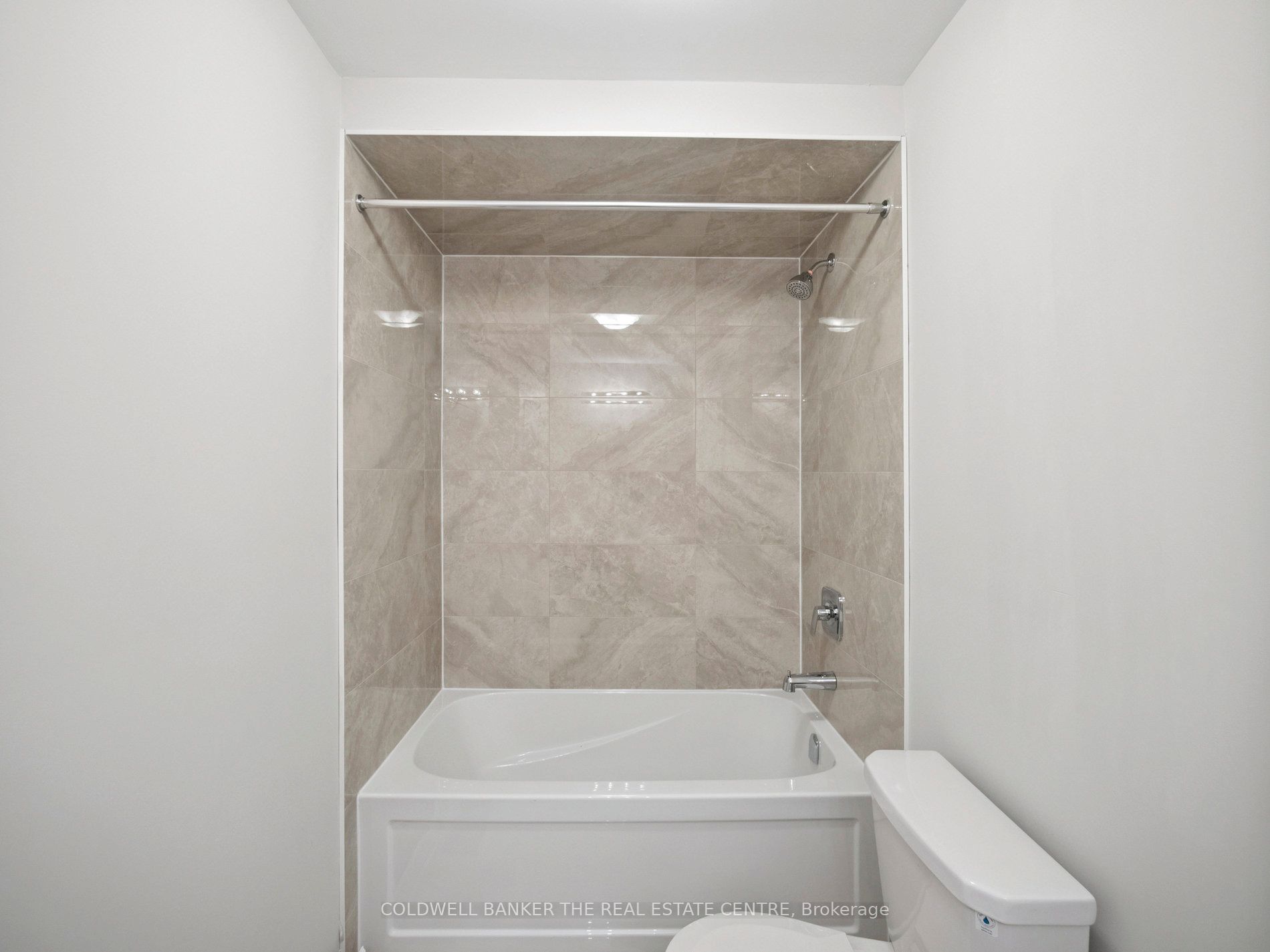13 Hildred Cushing Way Property Photo 25