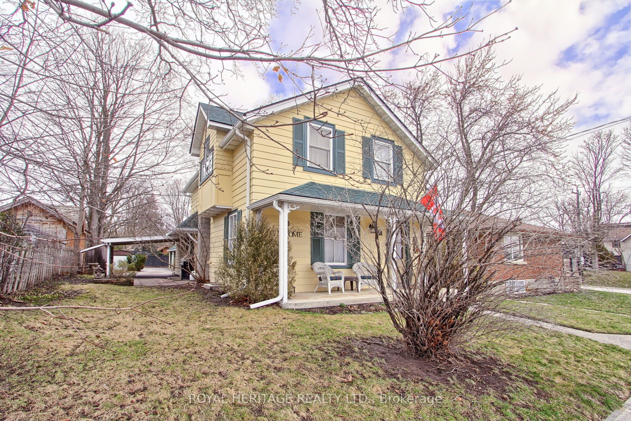 49 John Street E Property Photo 3