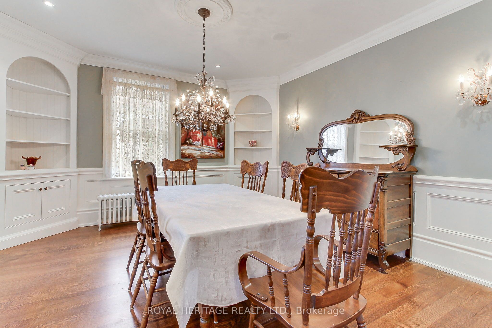 49 John Street E Property Photo 9