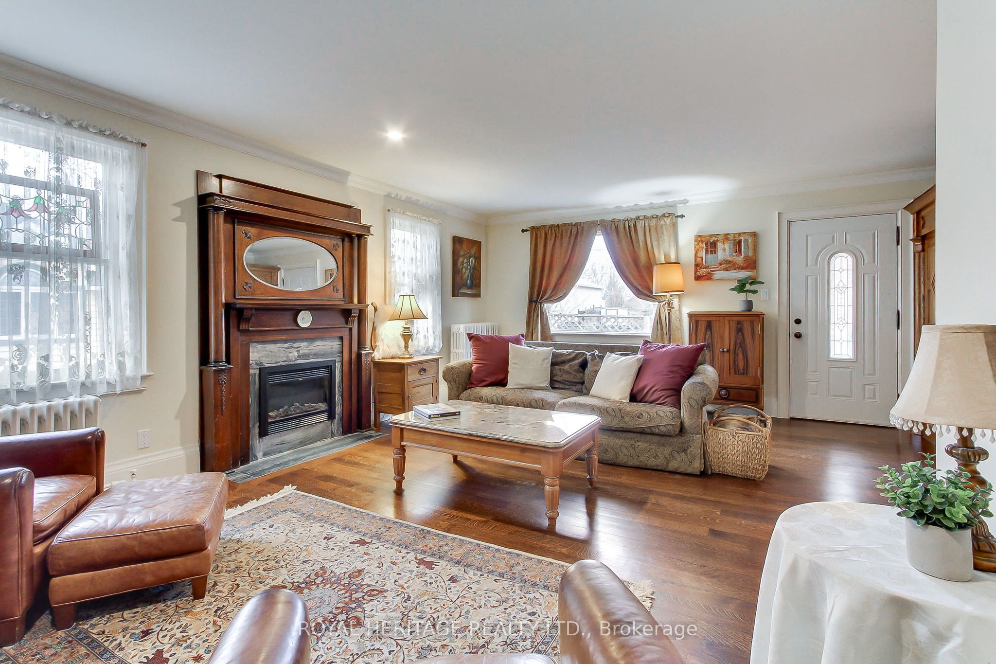 49 John Street E Property Photo 20