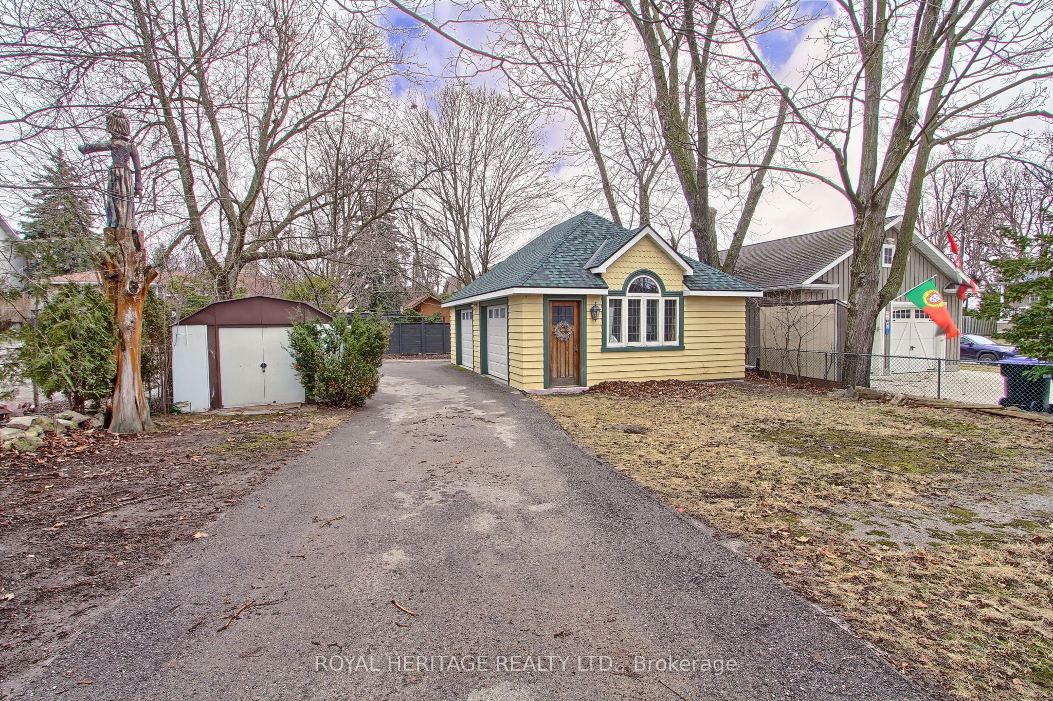 49 John Street E Property Photo 45