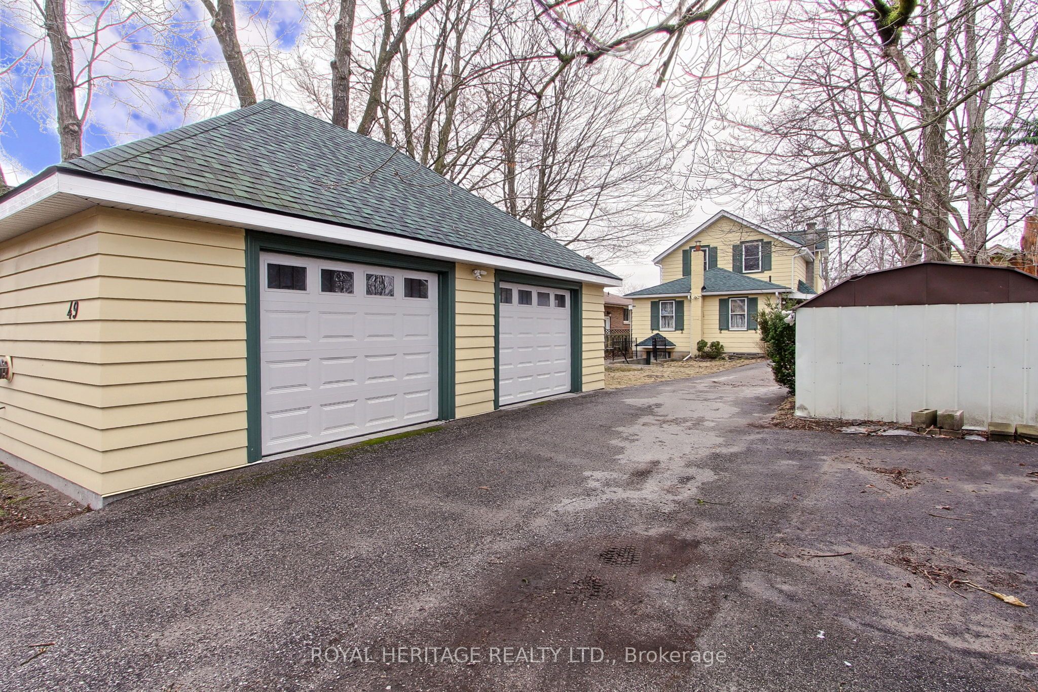 49 John Street E Property Photo 46