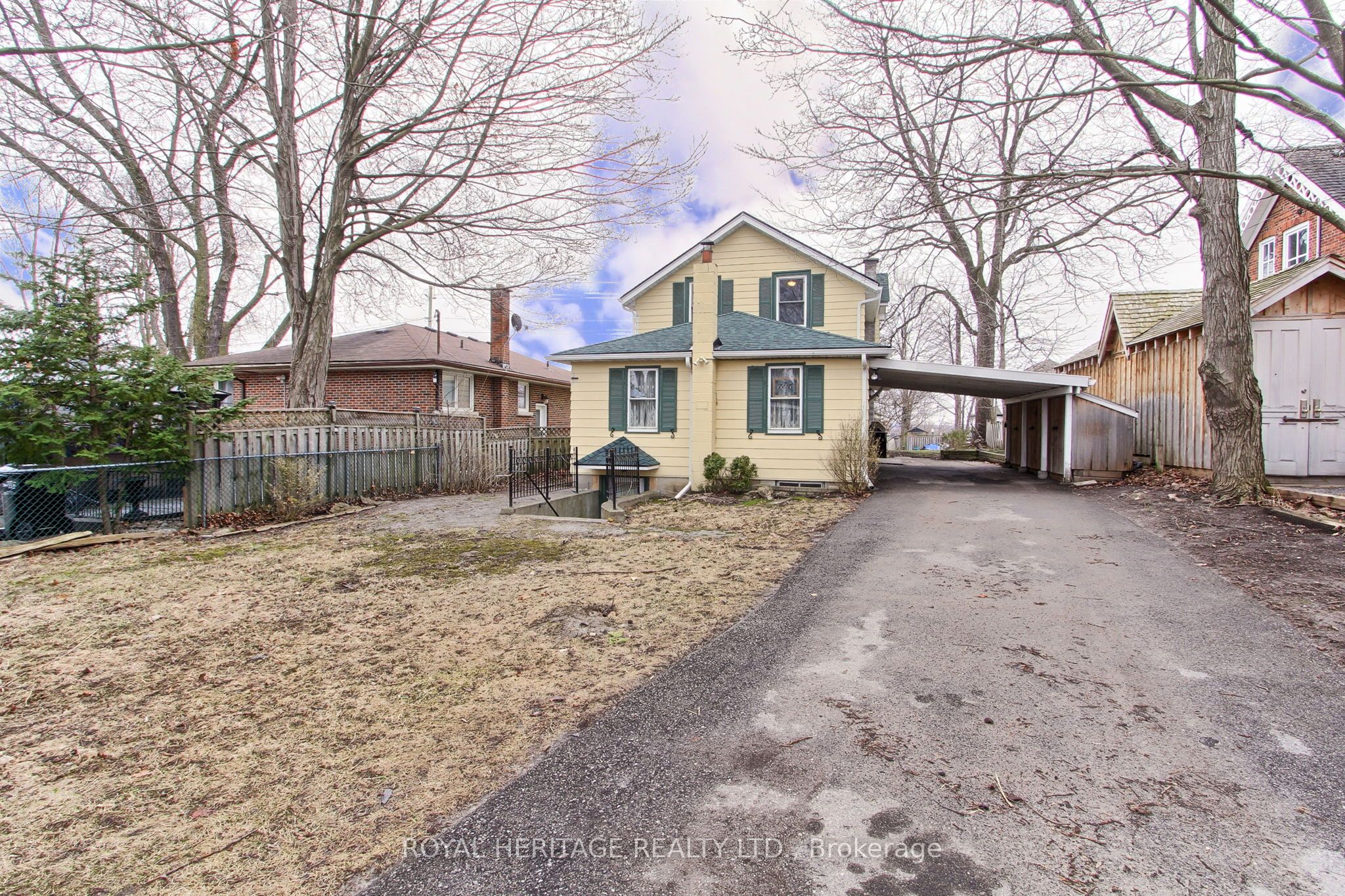 49 John Street E Property Photo 47