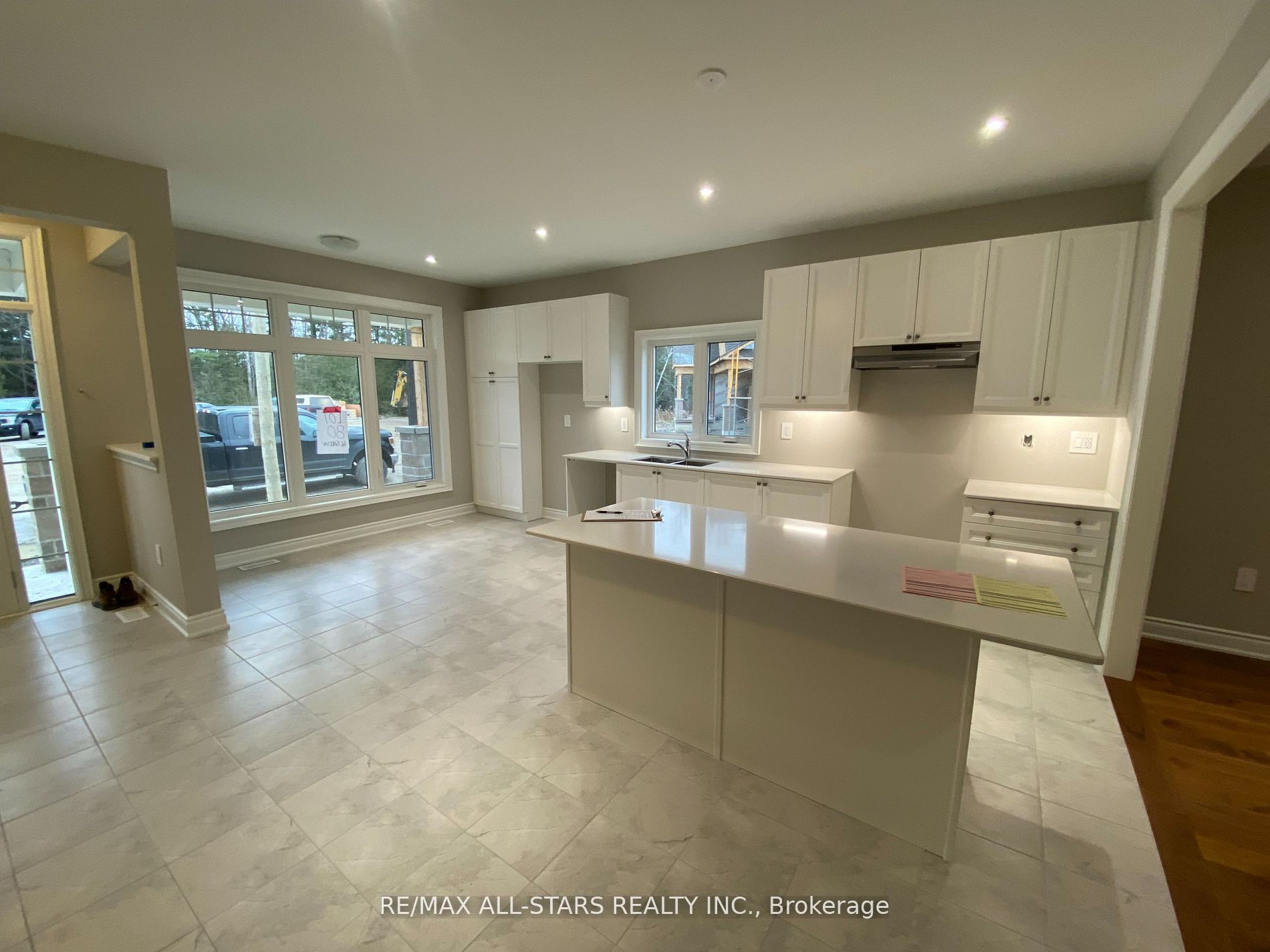 38 Shelson Place Property Photo 5
