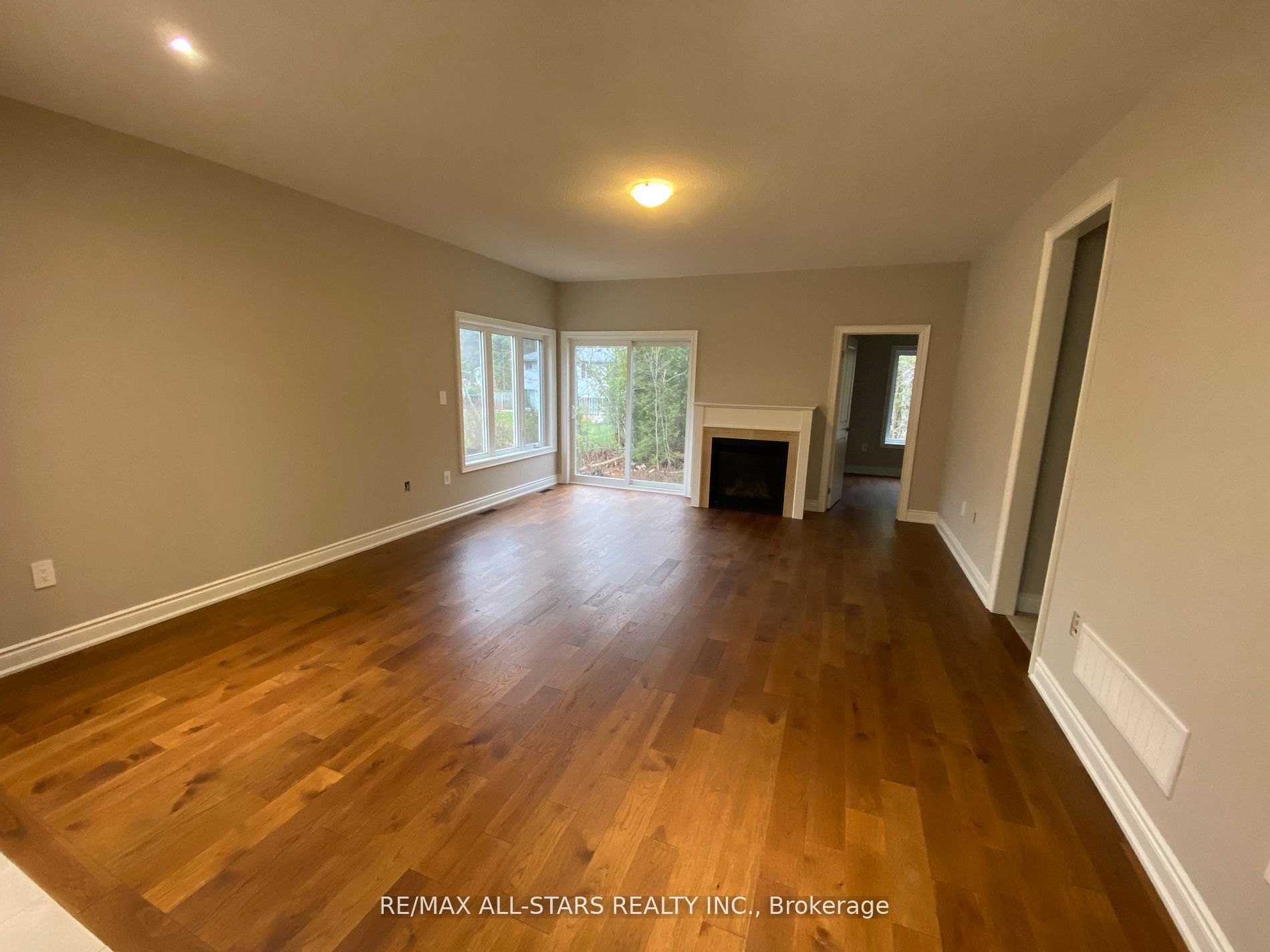 38 Shelson Place Property Photo 6