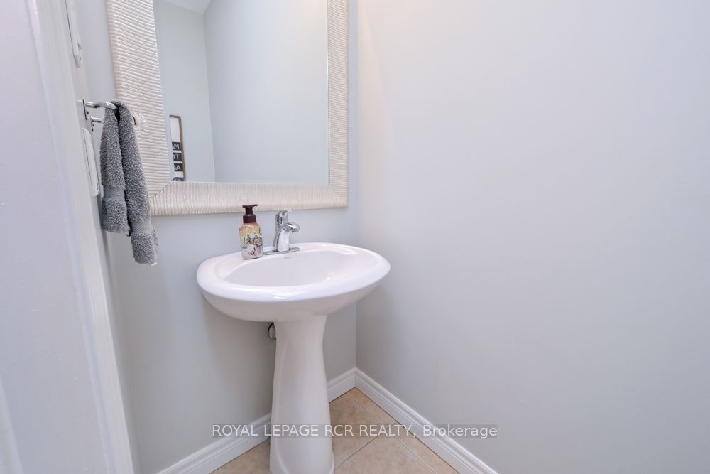 10 Fisher Drive Property Photo 6