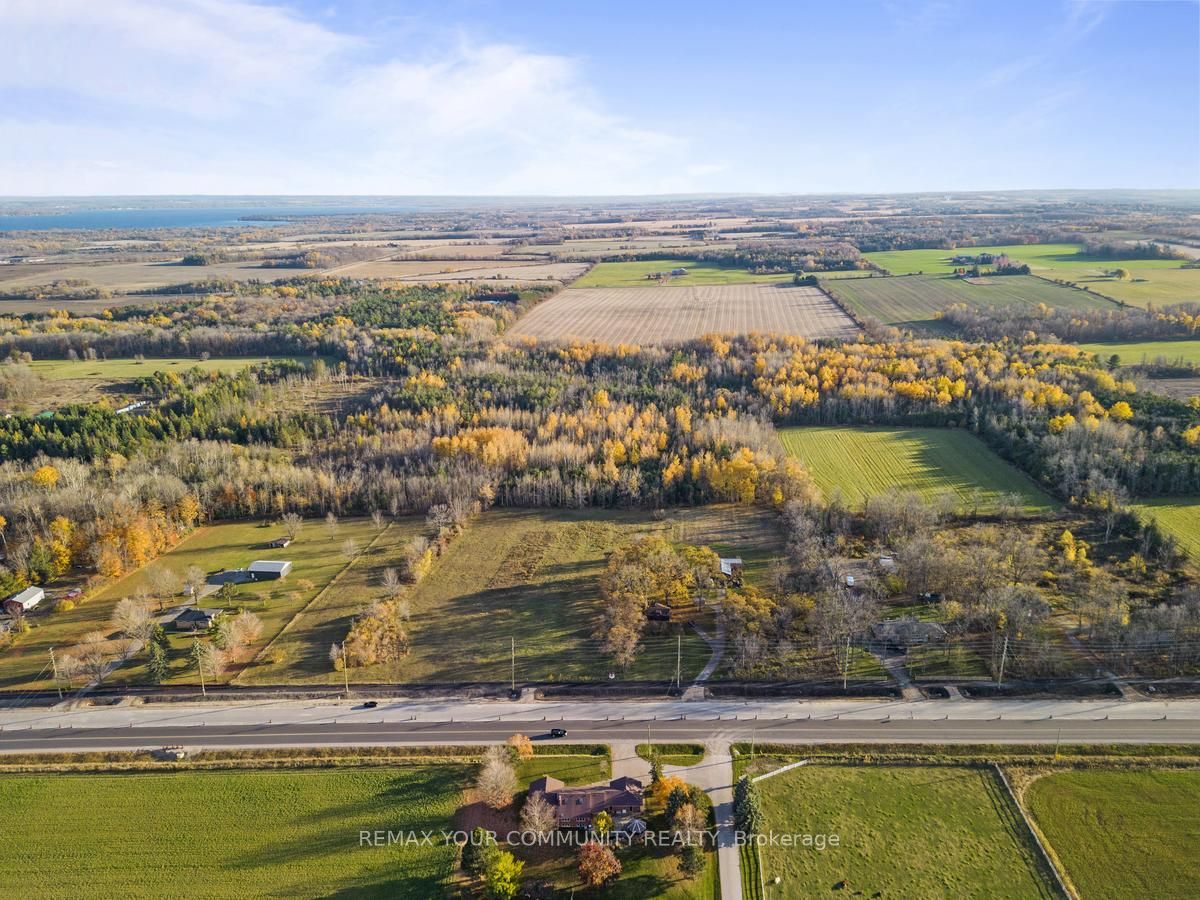 1703 Innisfil Beach Road Property Photo 2