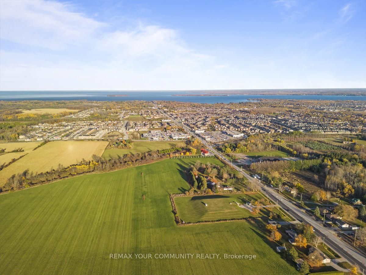 1703 Innisfil Beach Road Property Photo 6