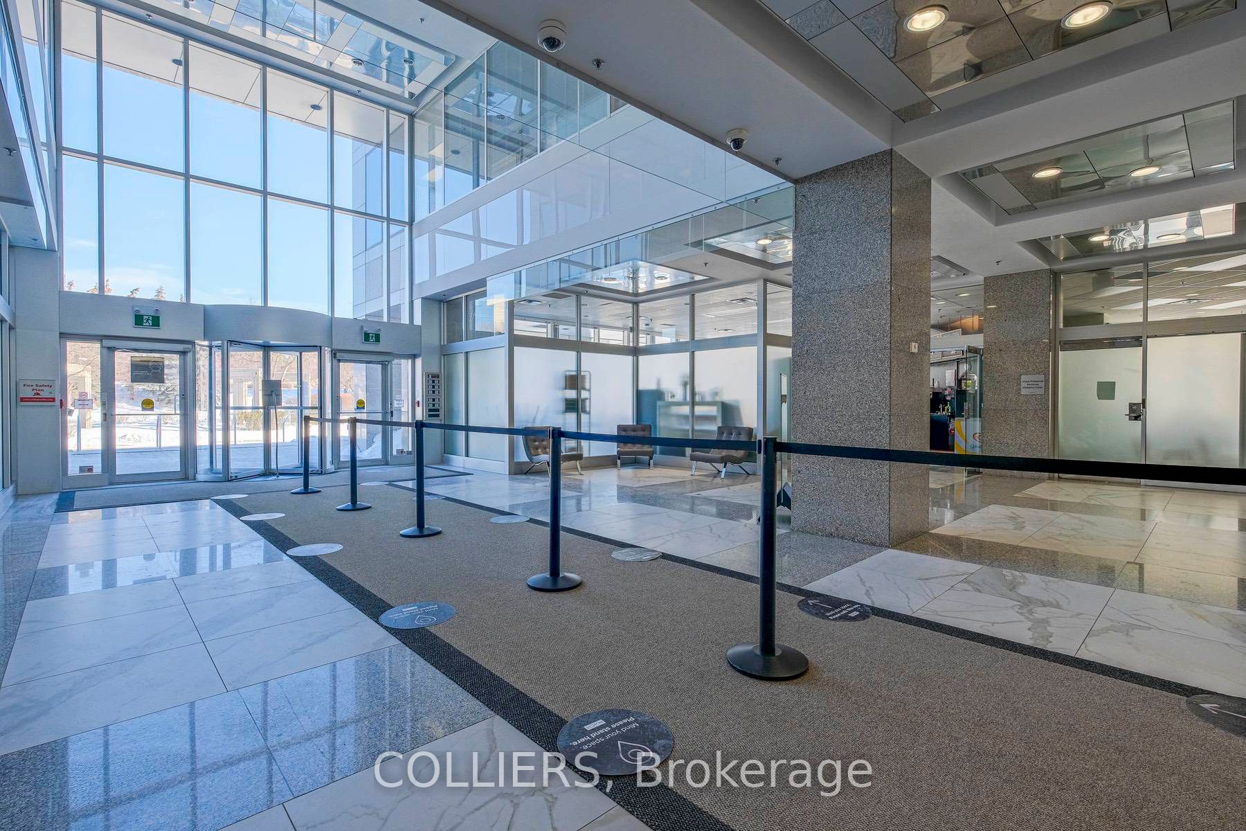 175 Commerce Valley Drive 400 & 500 Property Photo 2