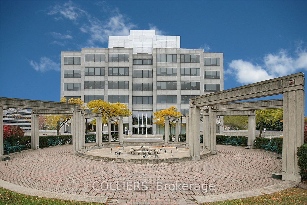 175 Commerce Valley Drive 400 & 500 Property Photo 4