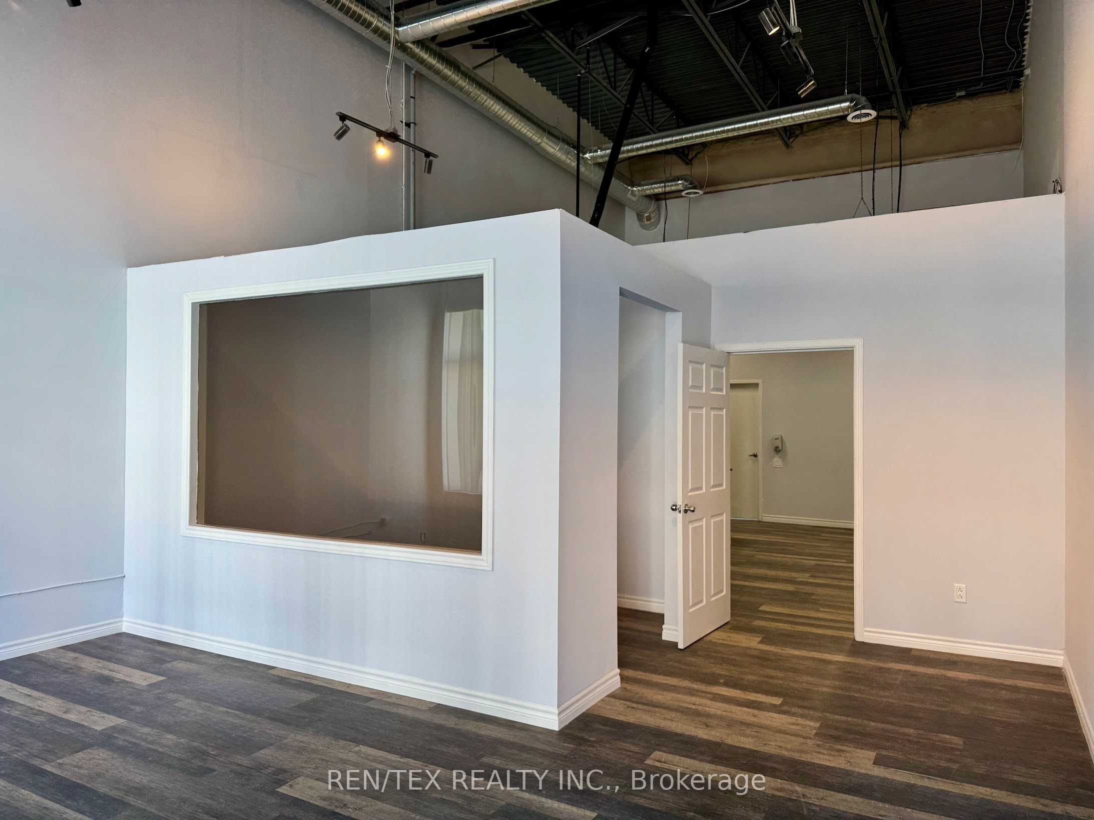 155 Mostar Street 11 Property Photo 15
