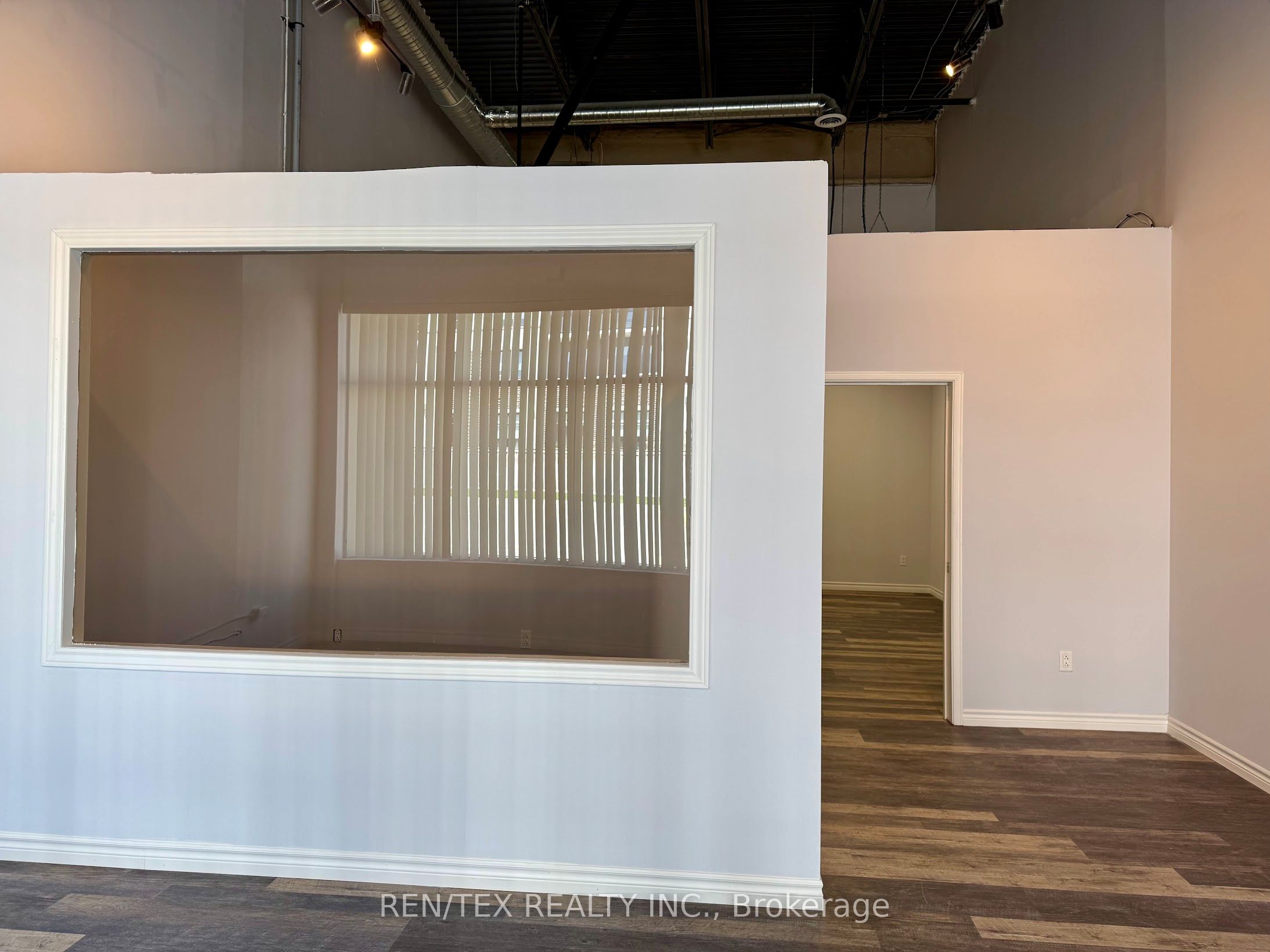 155 Mostar Street 11 Property Photo 16