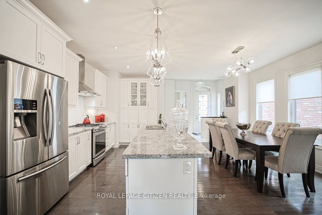 19 Westmount Drive Property Photo 10
