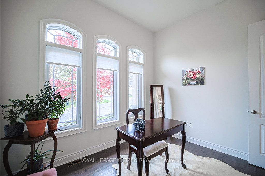 19 Westmount Drive Property Photo 17