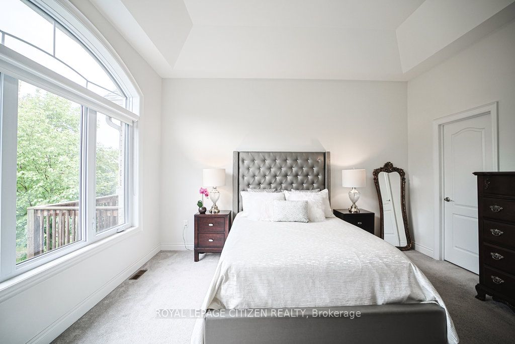 19 Westmount Drive Property Photo 20