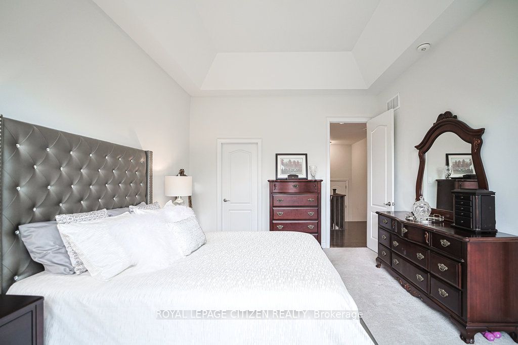 19 Westmount Drive Property Photo 21