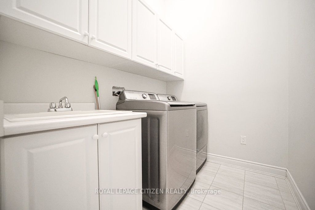 19 Westmount Drive Property Photo 26