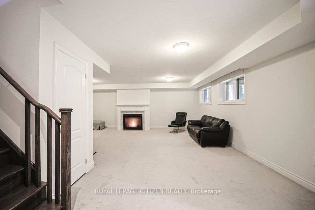 19 Westmount Drive Property Photo 30