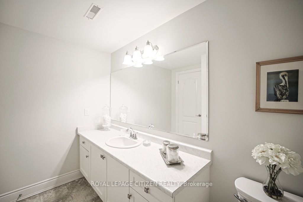 19 Westmount Drive Property Photo 36