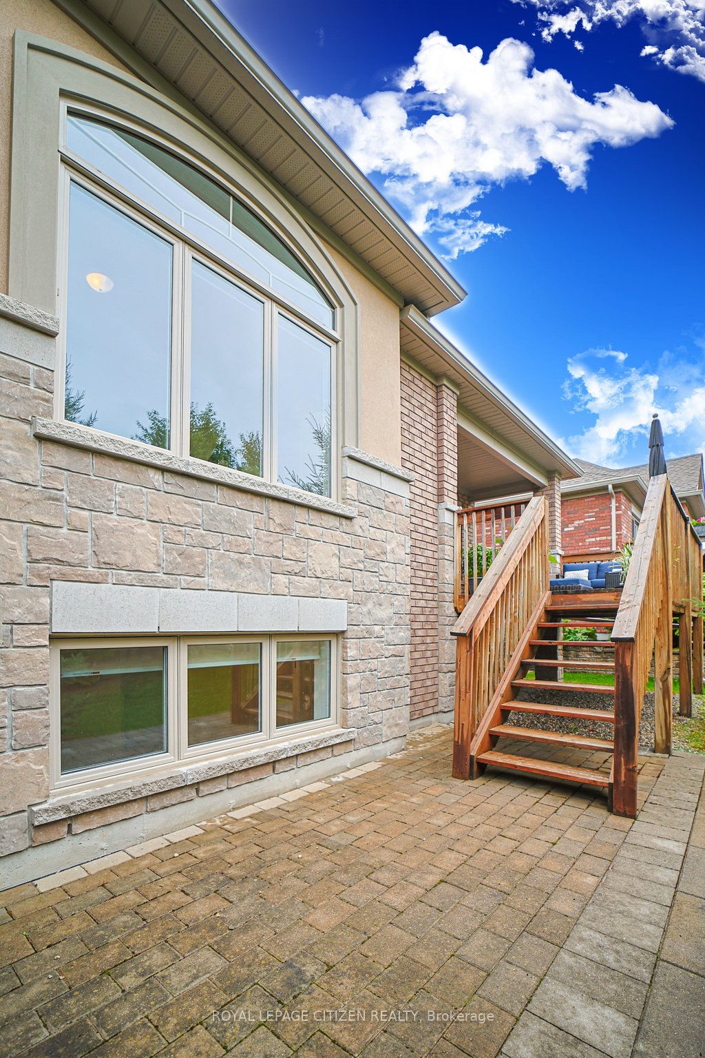 19 Westmount Drive Property Photo 40