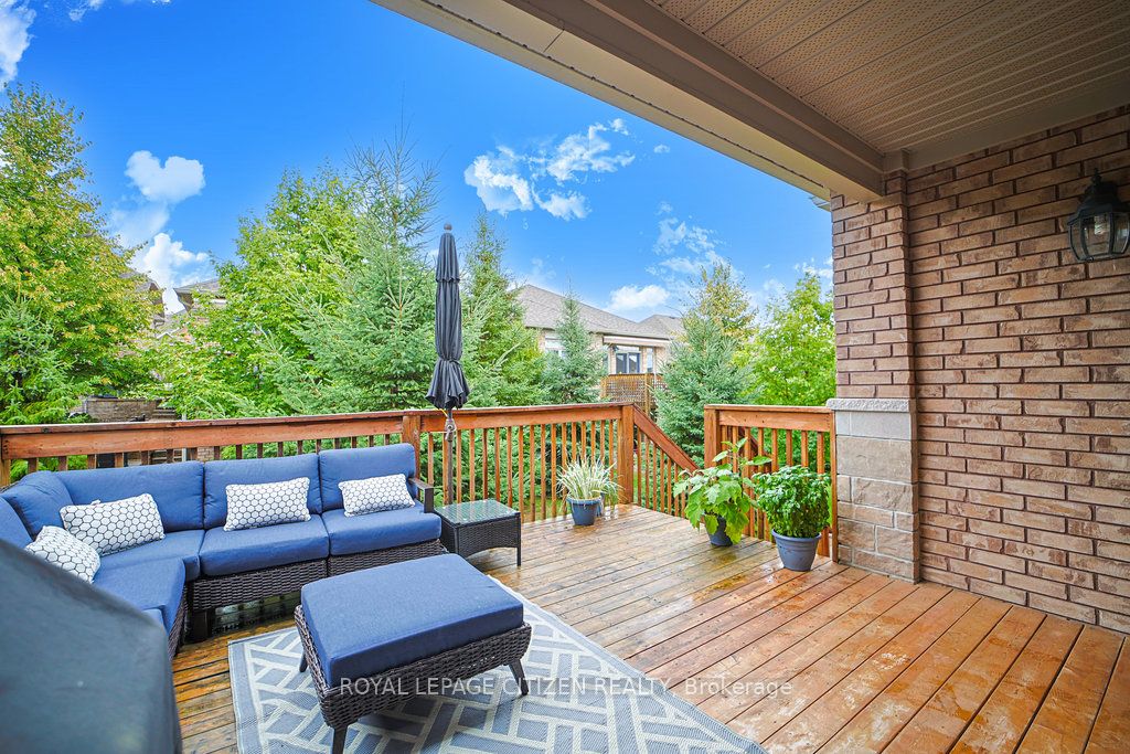19 Westmount Drive Property Photo 41