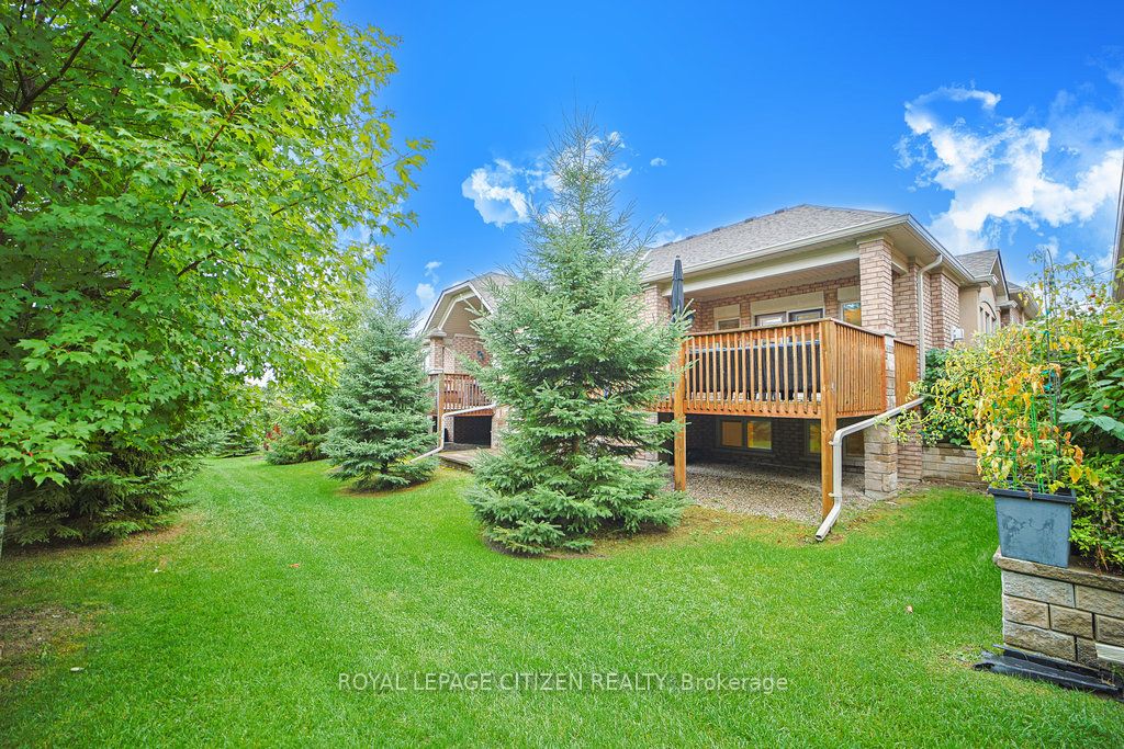 19 Westmount Drive Property Photo 43