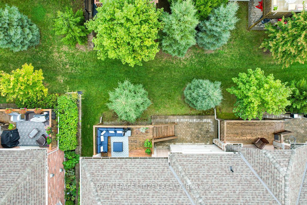 19 Westmount Drive Property Photo 45