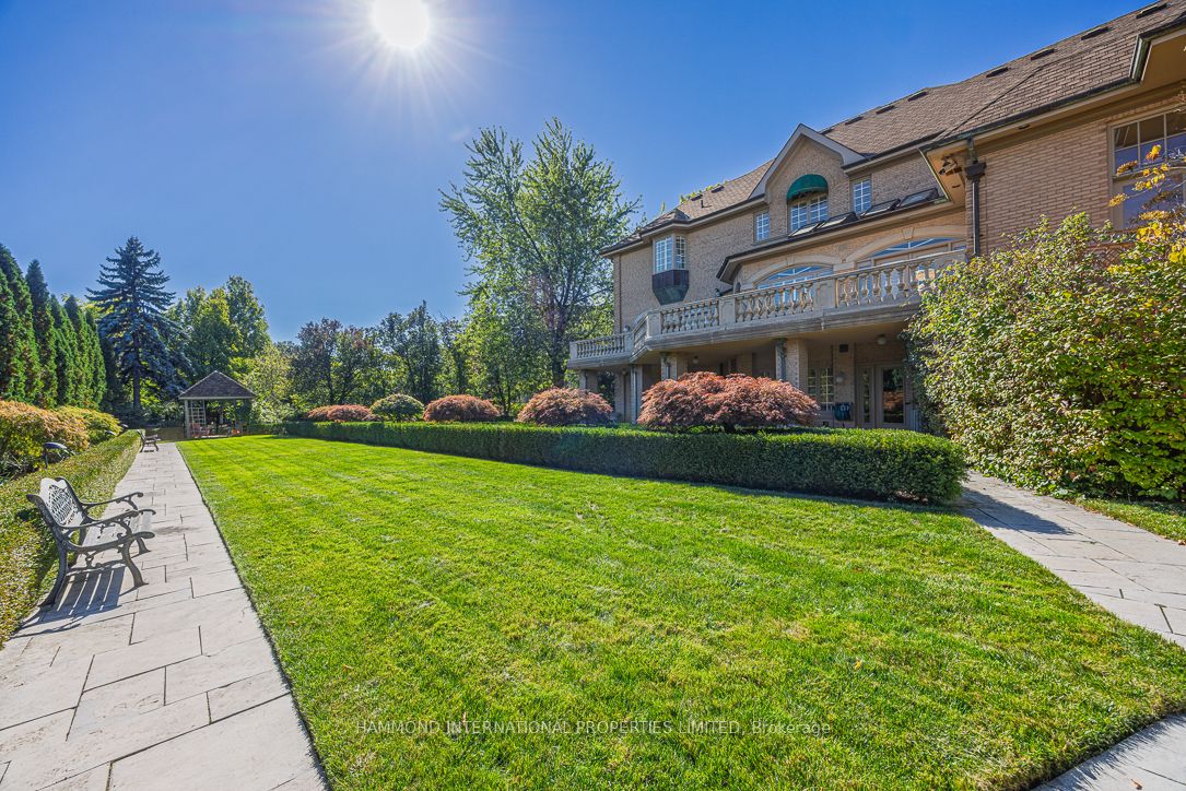 48 Old Park Lane Property Photo 11