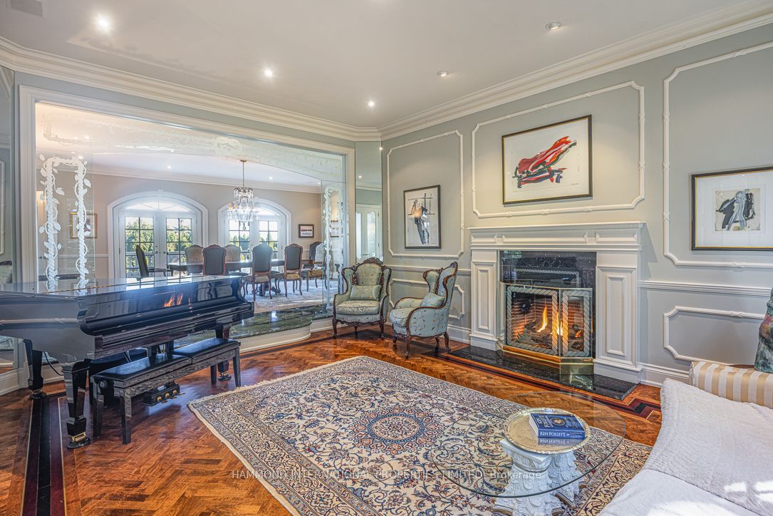 48 Old Park Lane Property Photo 15