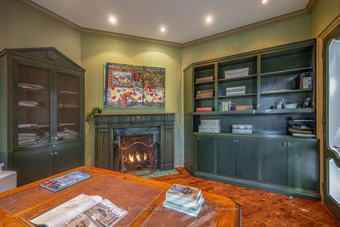 48 Old Park Lane Property Photo 22
