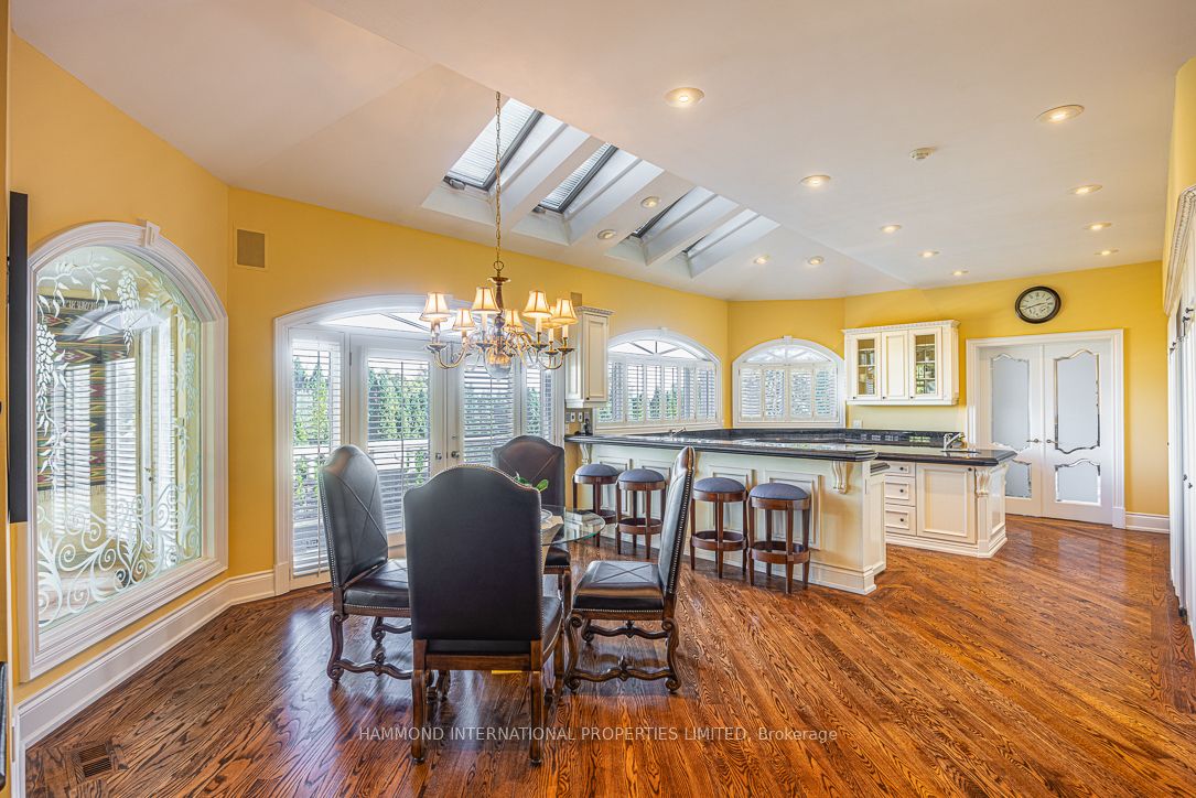 48 Old Park Lane Property Photo 23