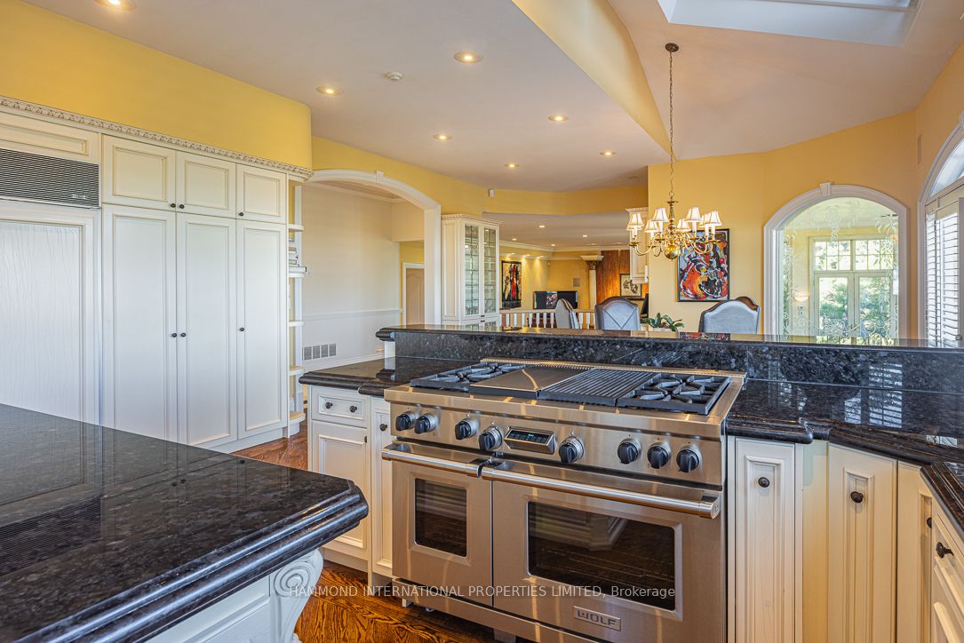 48 Old Park Lane Property Photo 24