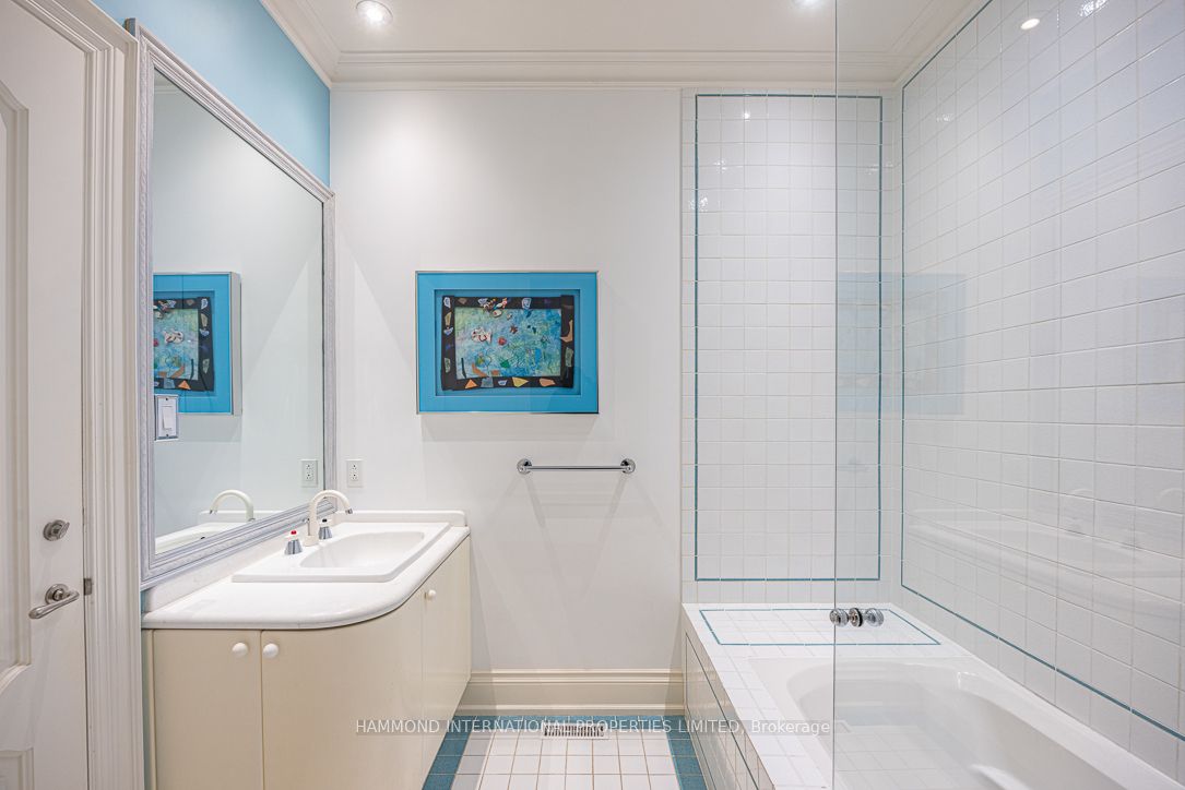 48 Old Park Lane Property Photo 37