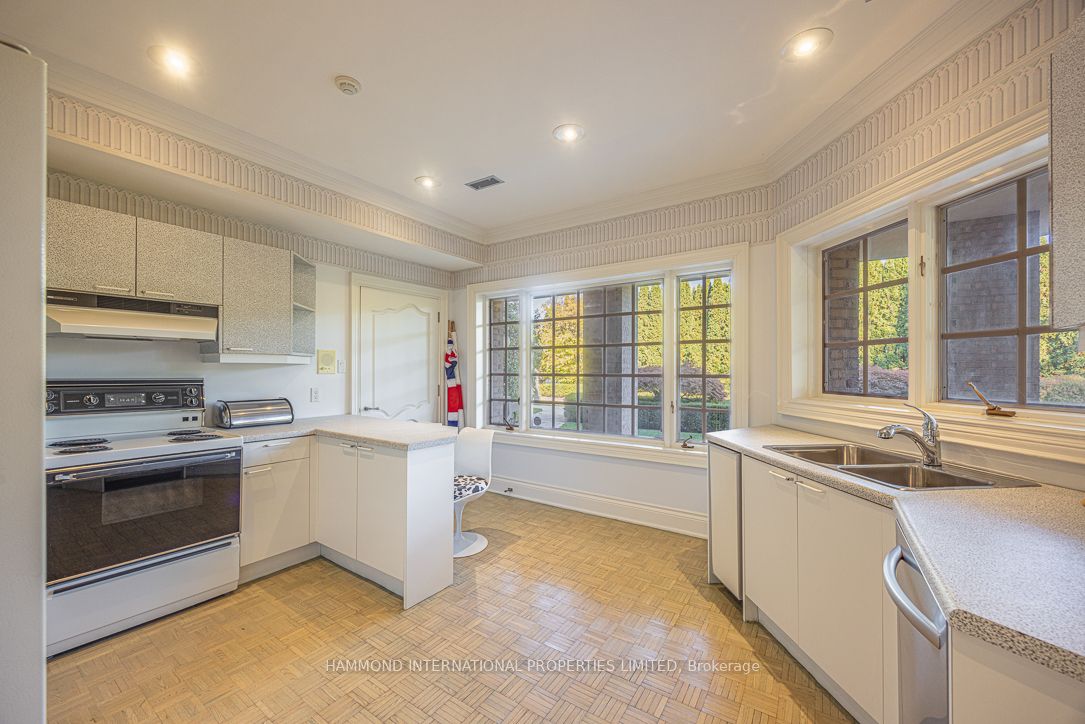 48 Old Park Lane Property Photo 44