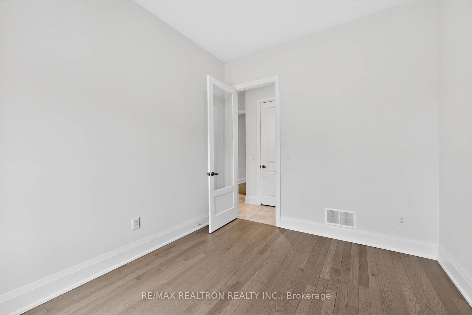 28 Tipp Drive Property Photo 20
