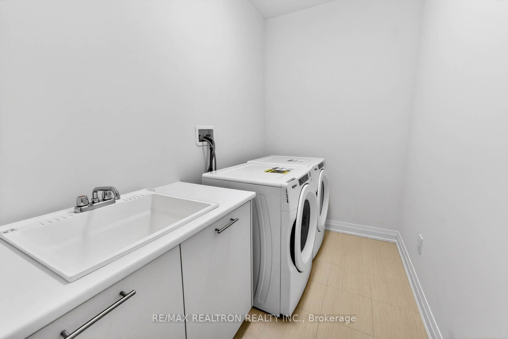 28 Tipp Drive Property Photo 44