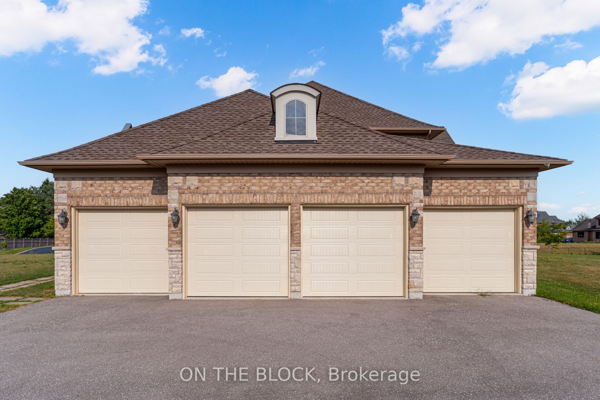 24 Whitewood Drive Property Photo 49