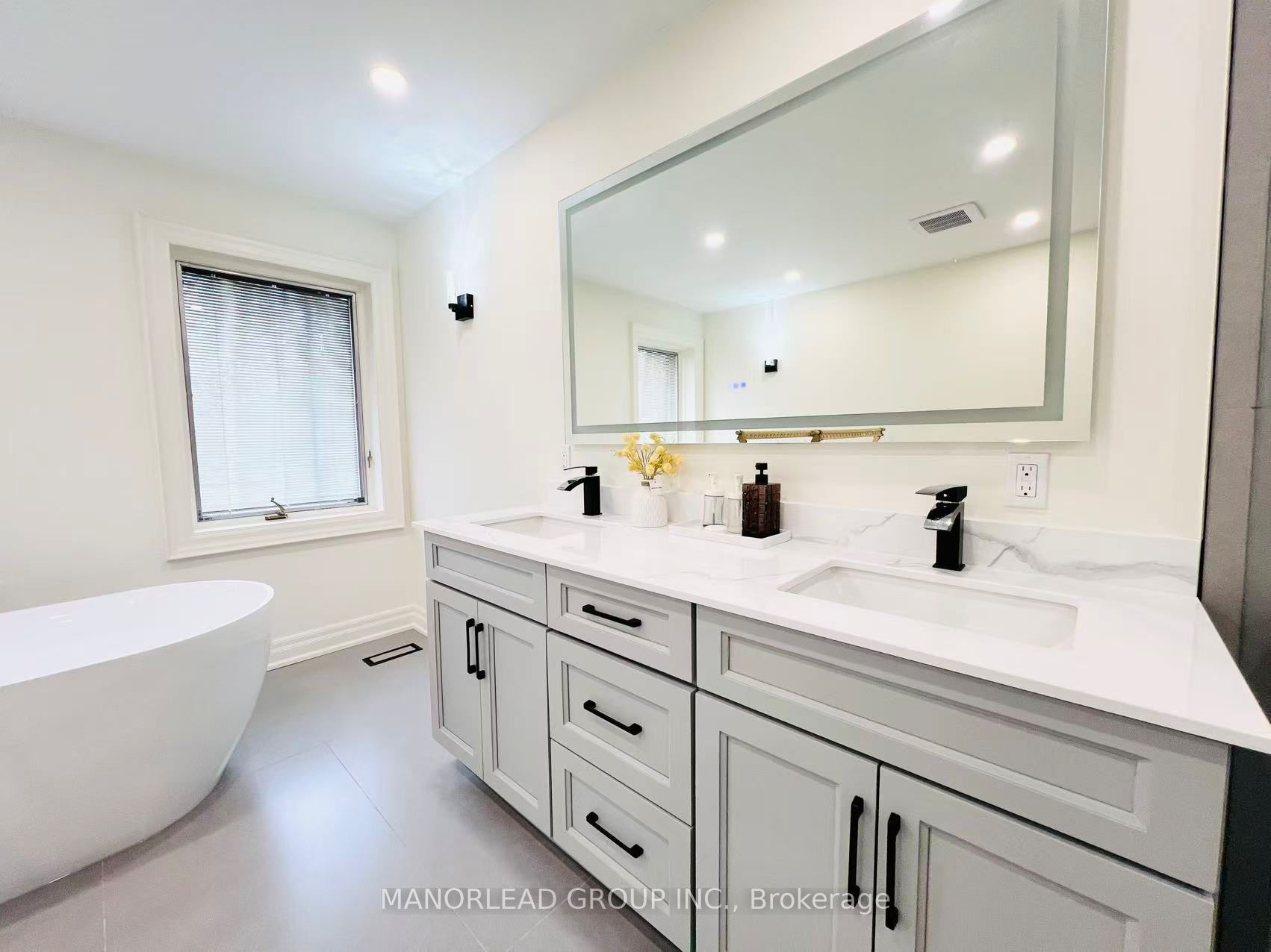 270 Greenbrooke Drive Property Photo 25