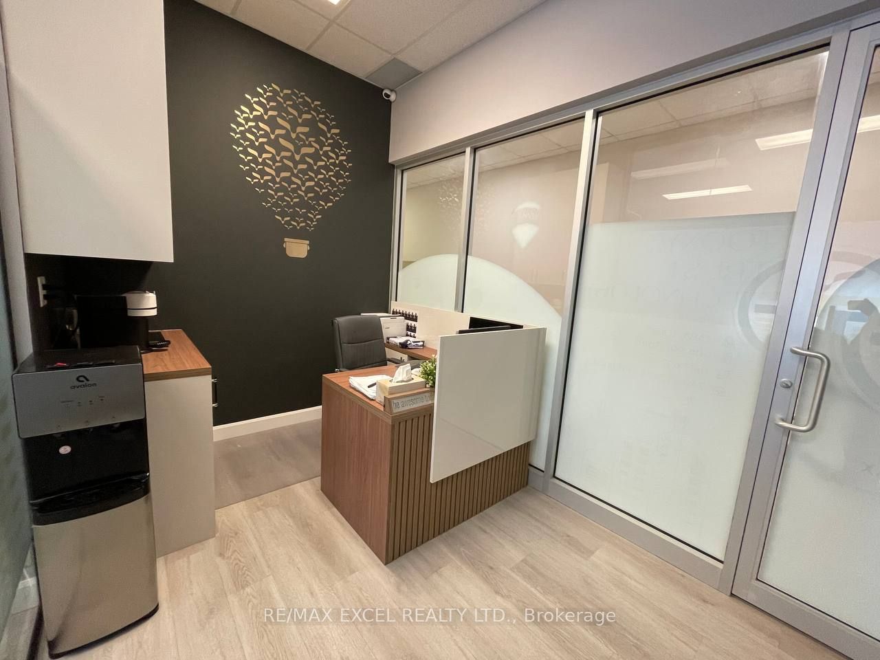 7163 Yonge Street 202 Property Photo 6