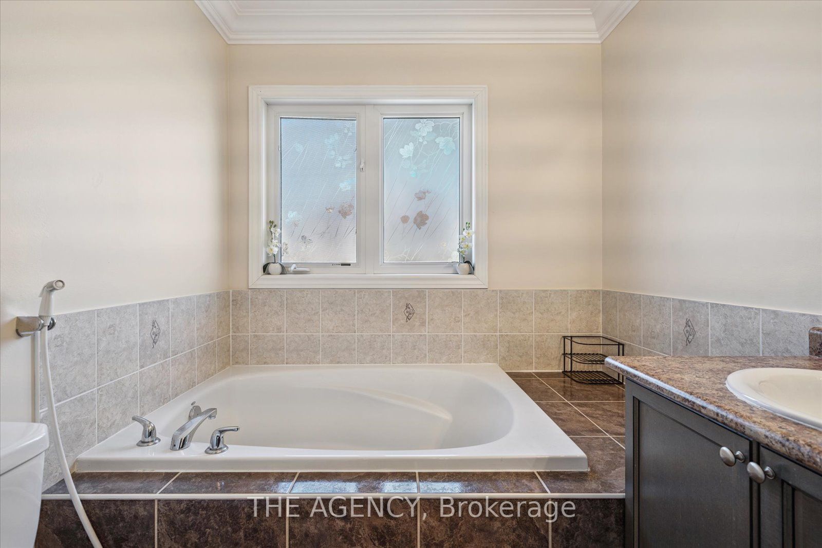 32 Timna Crescent Property Photo 18