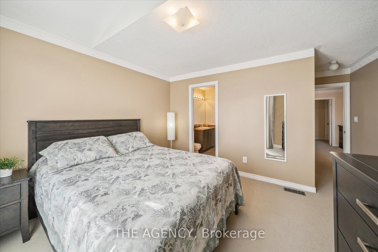 32 Timna Crescent Property Photo 24