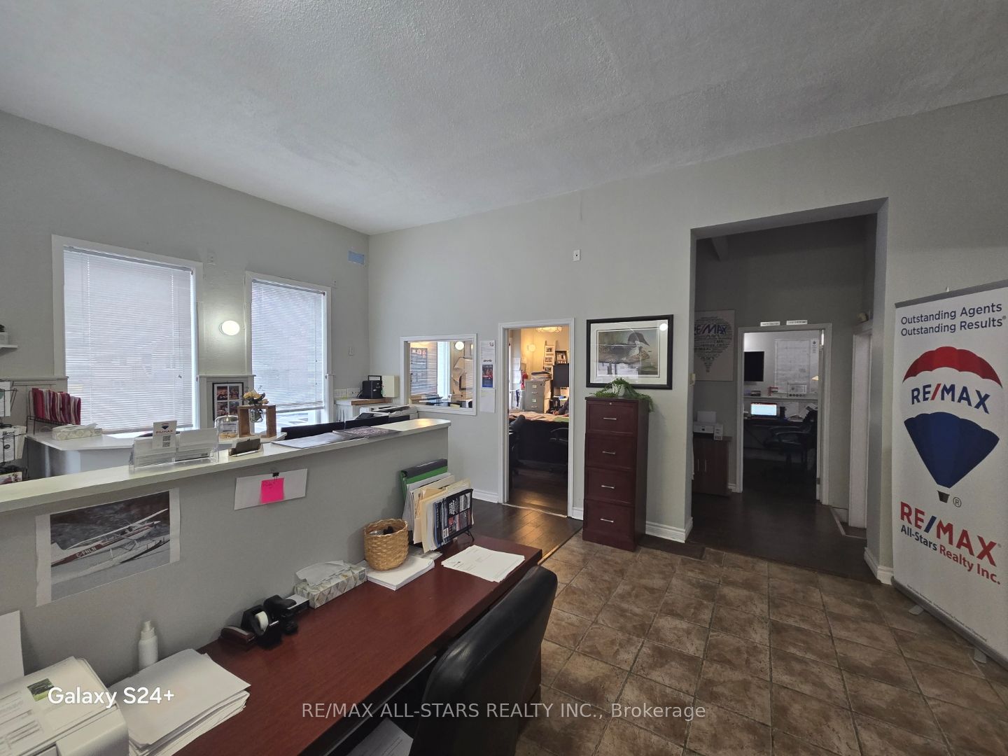 1 Albert Street S Property Photo 5