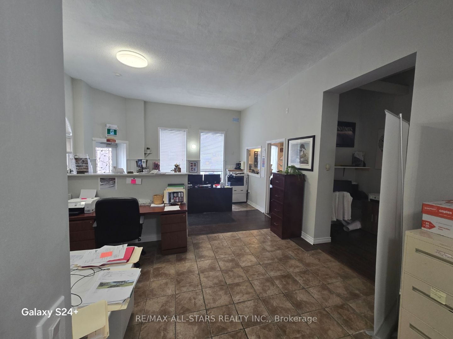 1 Albert Street S Property Photo 7