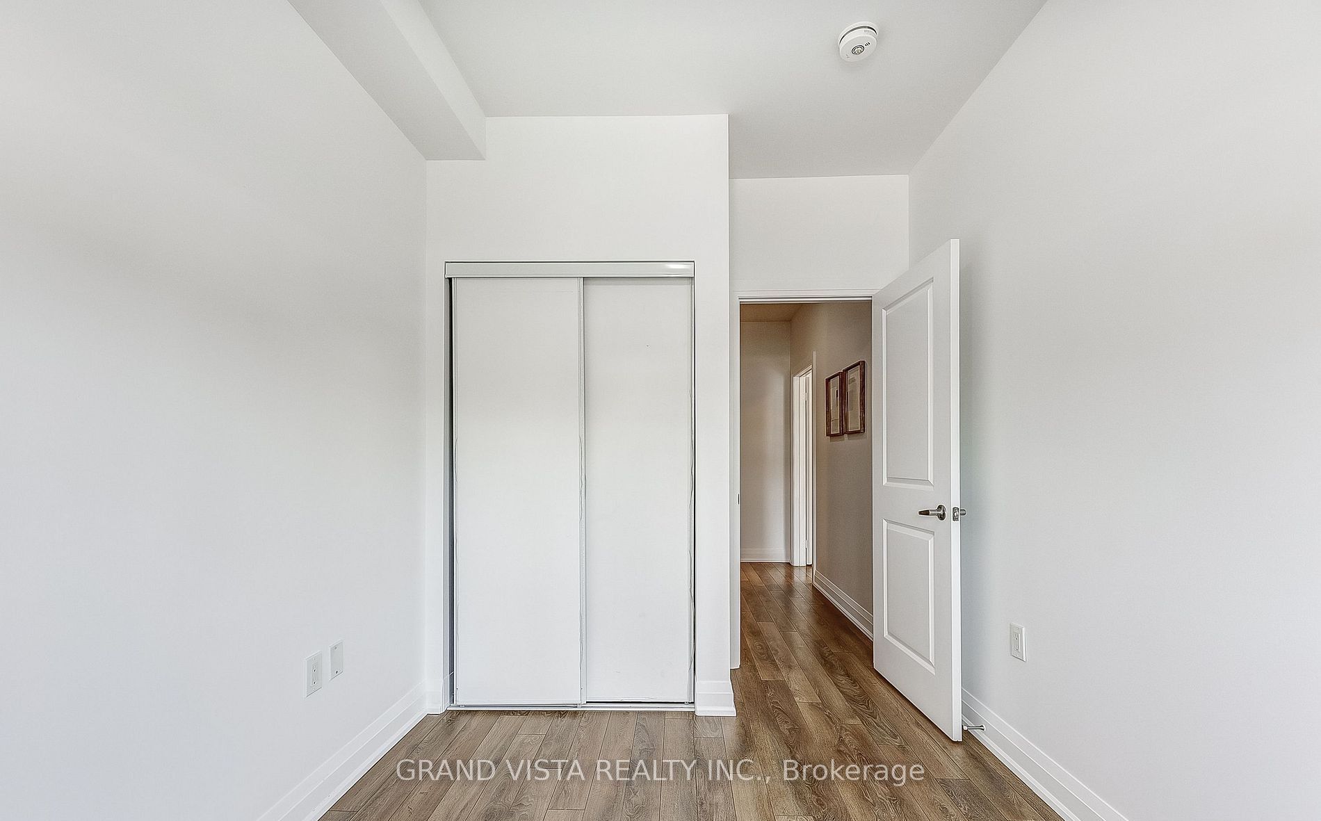 5279 Highway 7 B602 Property Photo 27