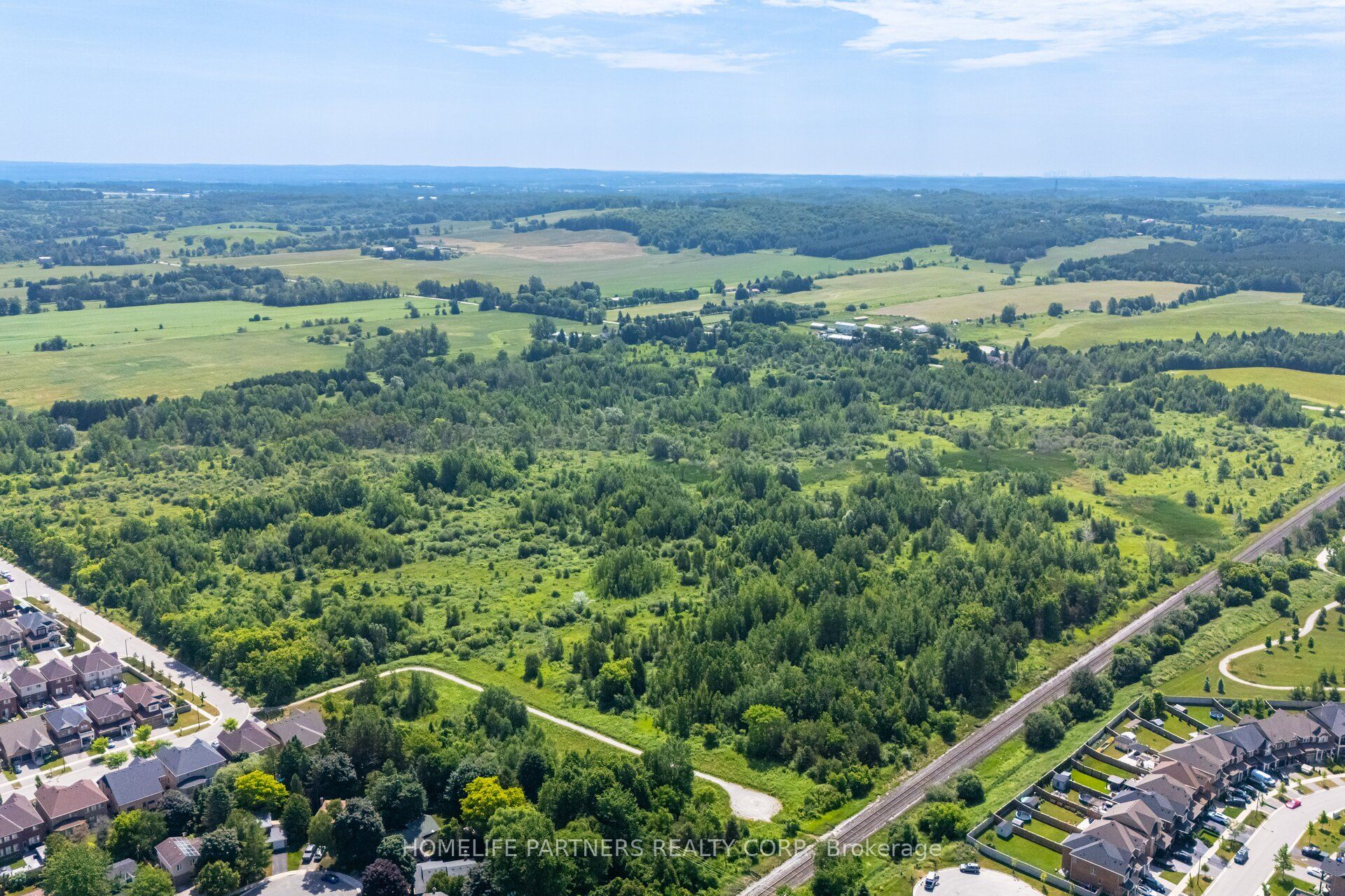 6438 3rd Line Property Photo 4