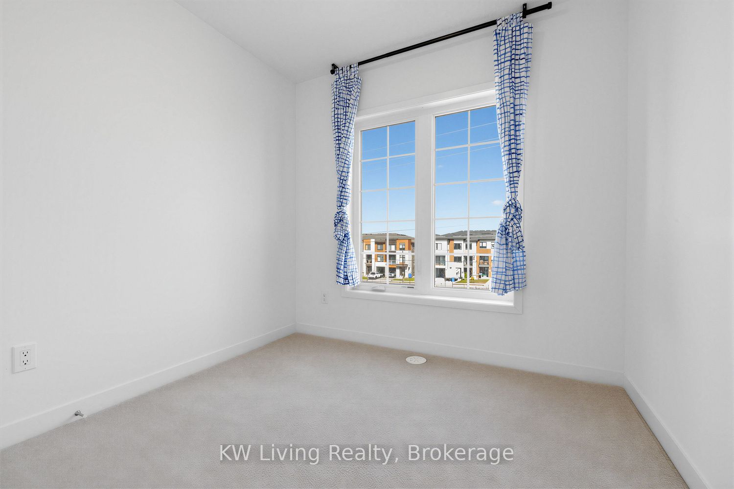 225 Harding Park Street Property Photo 27