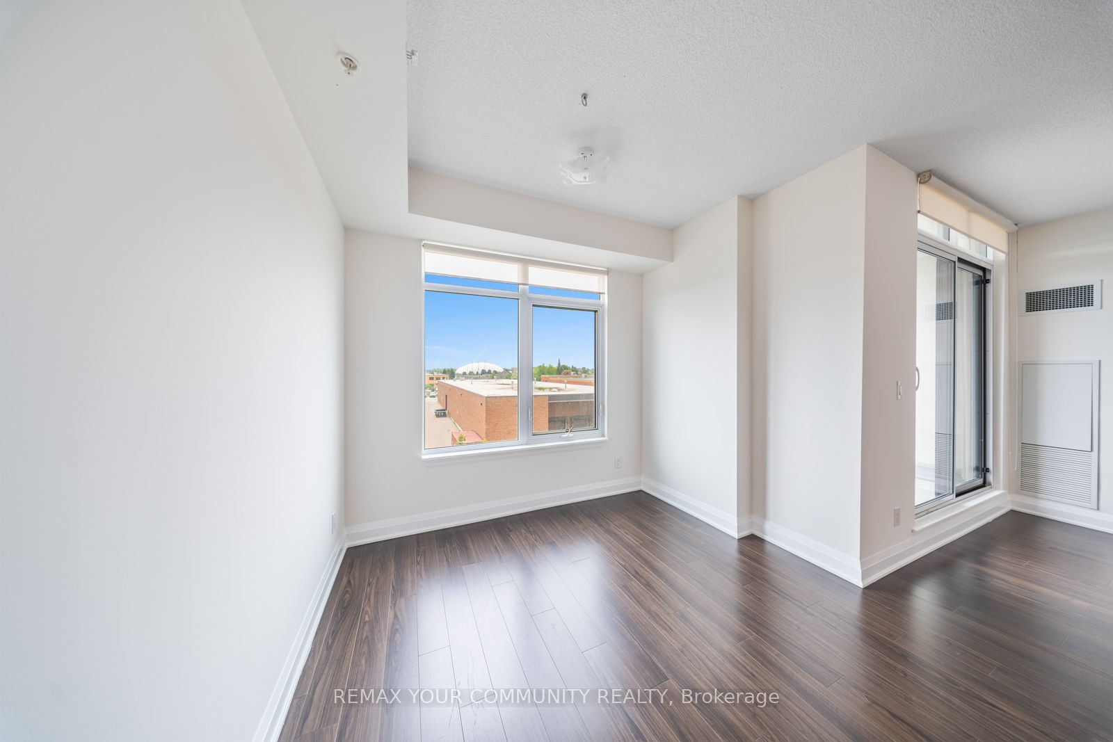 24 Woodstream Boulevard 315 Property Photo 23